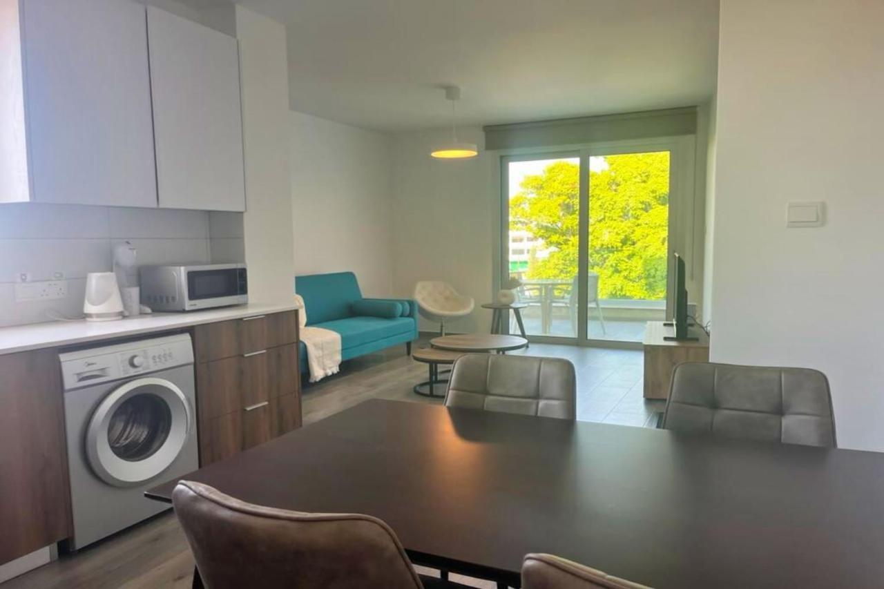 Phaedrus Living Coral Suites Aura Larnaca Ngoại thất bức ảnh